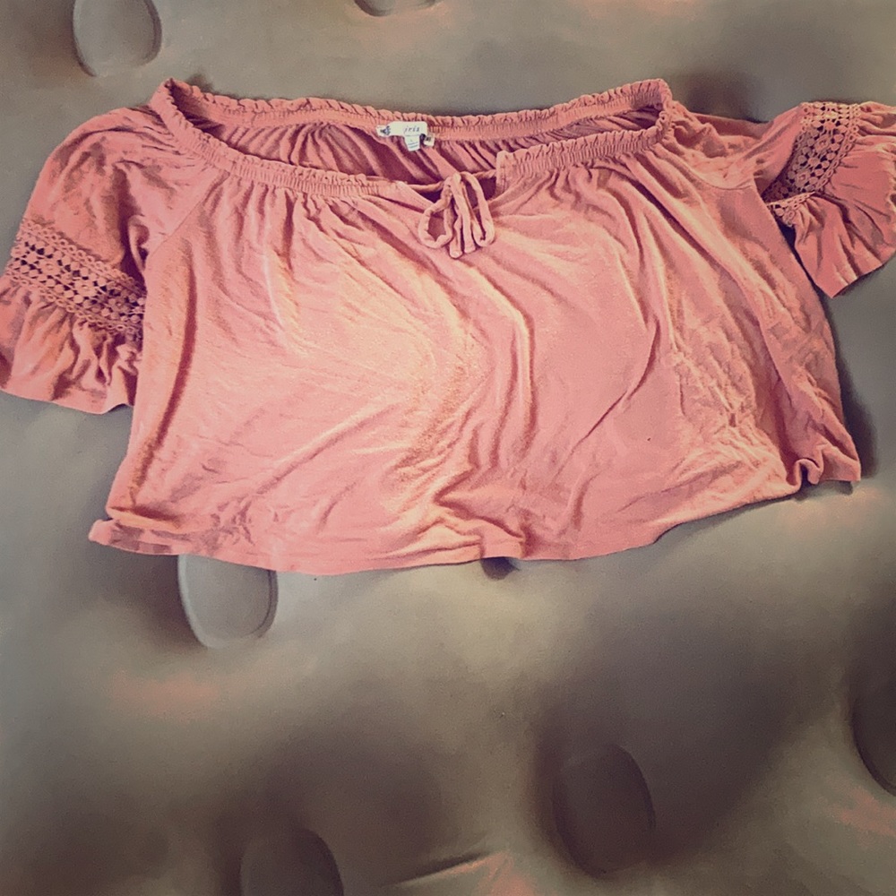 Blush pink crop-top